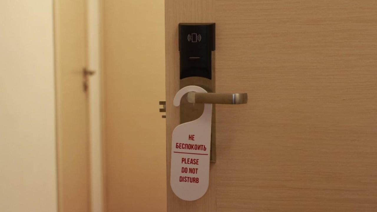 White Hotel & Hostel بيشكيك المظهر الخارجي الصورة